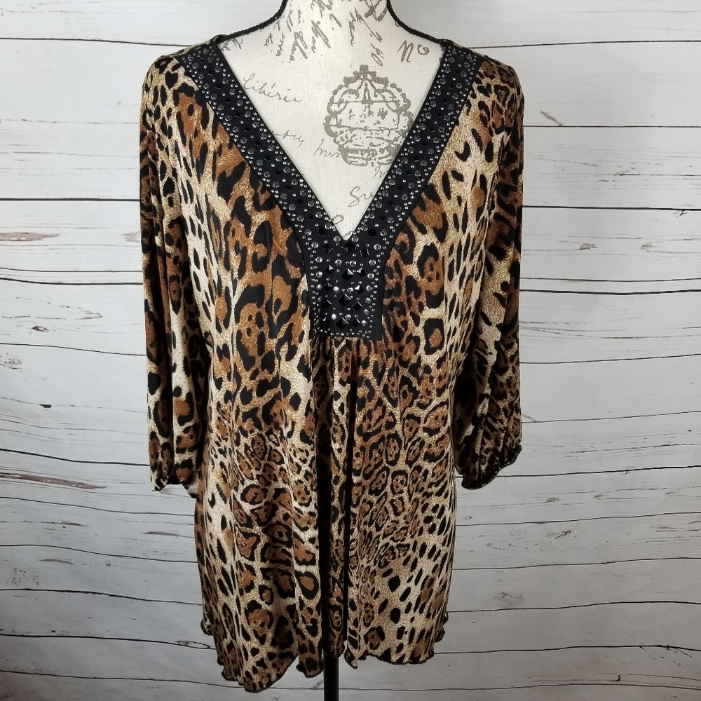 PERSEPTION Women Embellished V-Neck Leopard Top 2X
